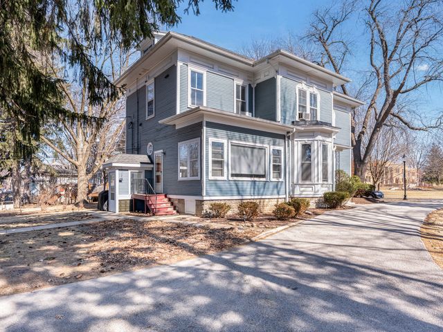 133 N Brainard Street, Naperville, IL 60540