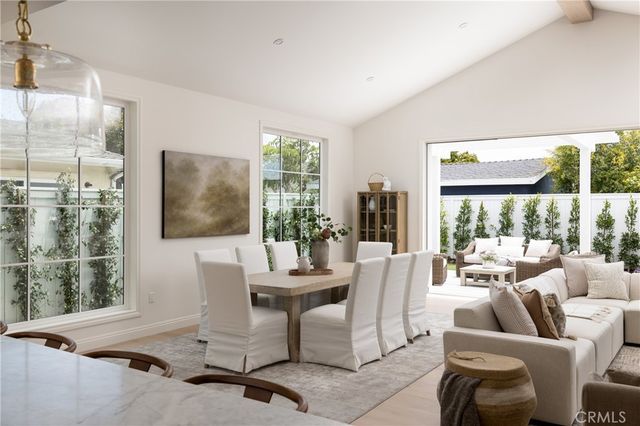 1112 Pembroke Lane, Newport Beach, CA 92660