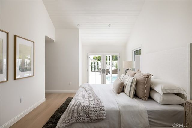 1112 Pembroke Lane, Newport Beach, CA 92660