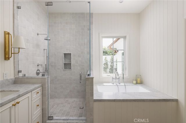 1112 Pembroke Lane, Newport Beach, CA 92660