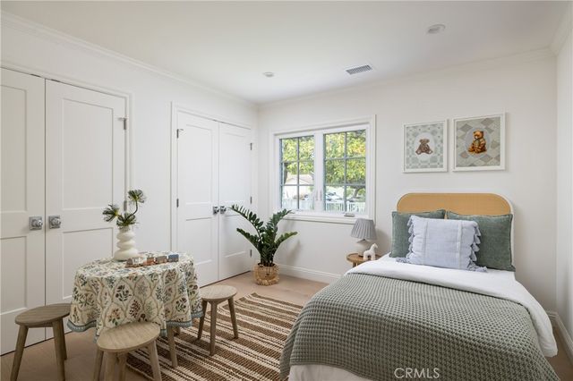 1112 Pembroke Lane, Newport Beach, CA 92660