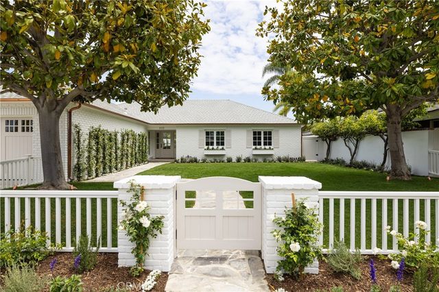 1112 Pembroke Lane, Newport Beach, CA 92660
