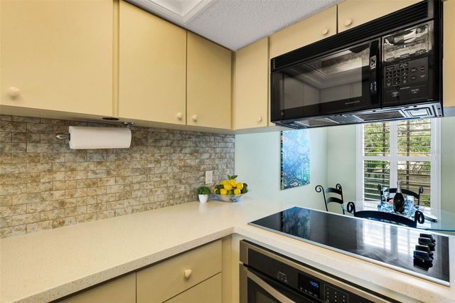 744 CADIZ ROAD 7, Venice, FL 34285