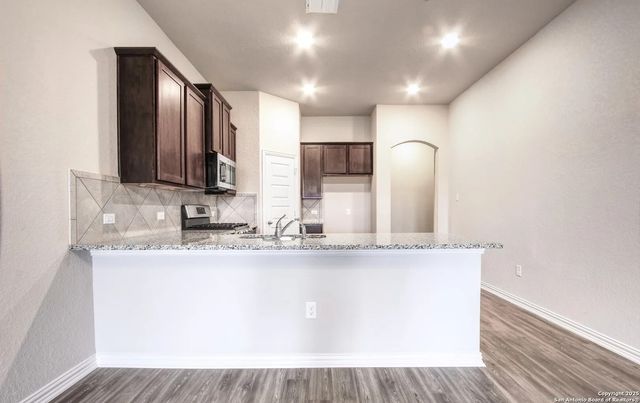 5423 Devils Gate Unit 2, Converse, TX 78109