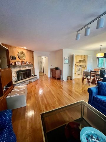 282 Cliffside Drive 282, Torrington, CT 06790