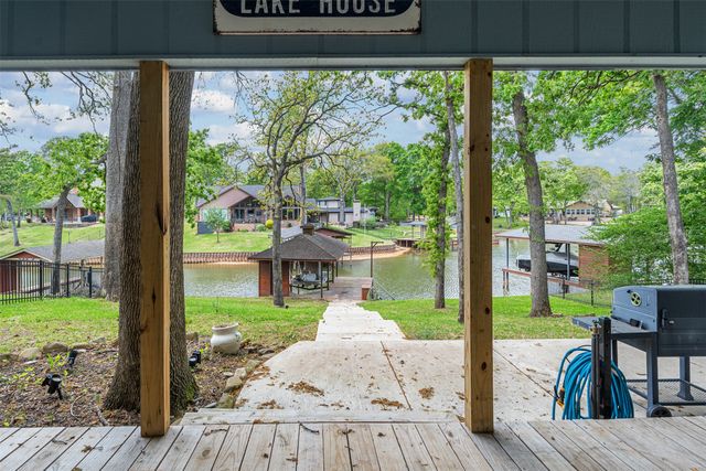 112 Greenwood Drive, Trinidad, TX 75163