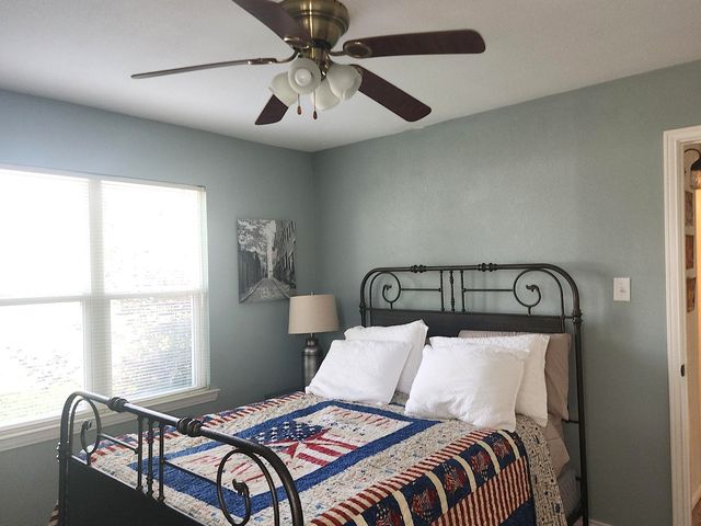 112 Greenwood Drive, Trinidad, TX 75163