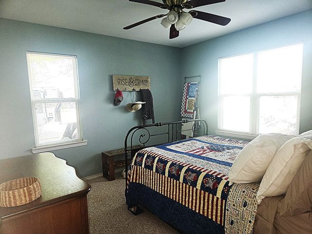 112 Greenwood Drive, Trinidad, TX 75163