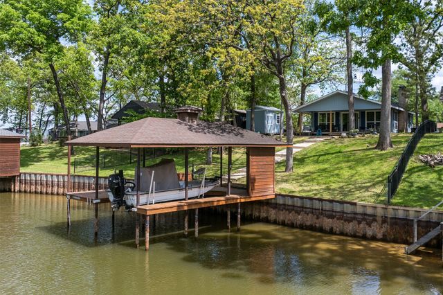 112 Greenwood Drive, Trinidad, TX 75163