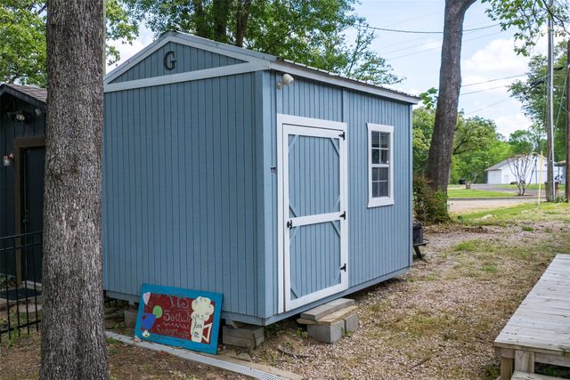 112 Greenwood Drive, Trinidad, TX 75163