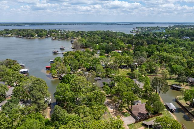 112 Greenwood Drive, Trinidad, TX 75163