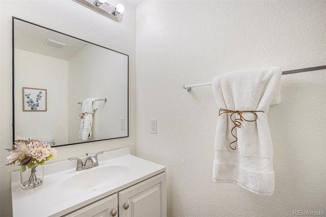 1100 S Waco Street G, Aurora, CO 80017