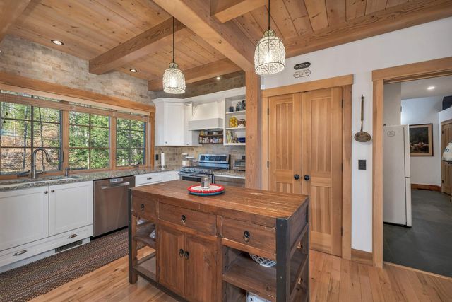 251A North Road, Deerfield, NH 03037