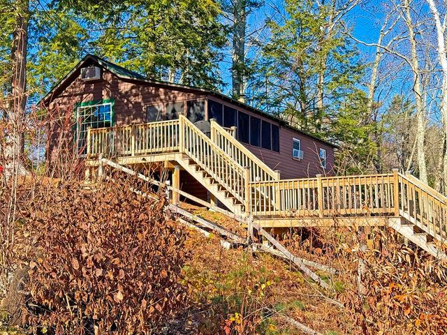 251A North Road, Deerfield, NH 03037