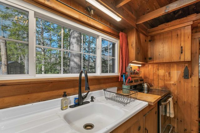 251A North Road, Deerfield, NH 03037