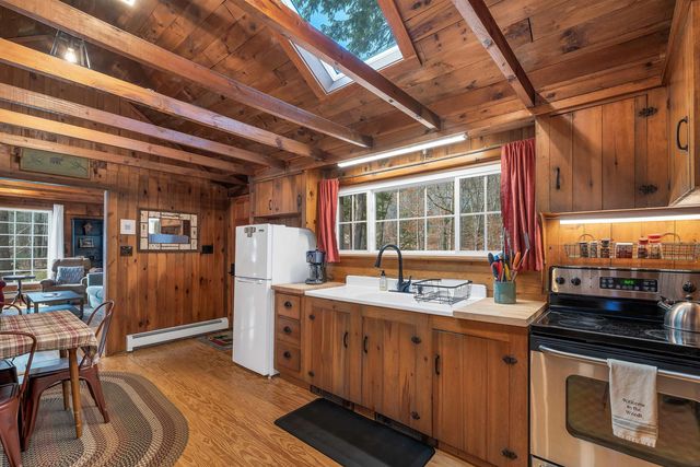 251A North Road, Deerfield, NH 03037