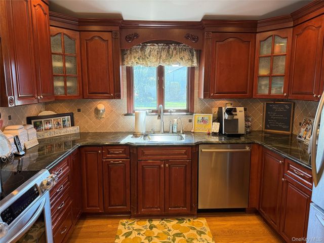 244 Ocean Avenue, Massapequa Park, NY 11762