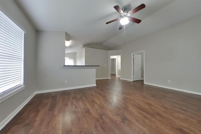 3150 Kelling Street, Houston, TX 77045
