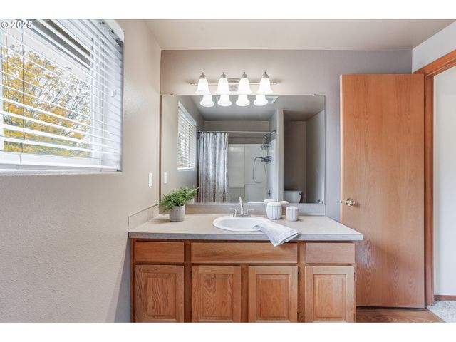 1224 ALYSSUM Ave, Forest Grove, OR 97116