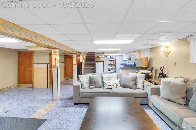 7656 Neckel Street, Dearborn, MI 48126