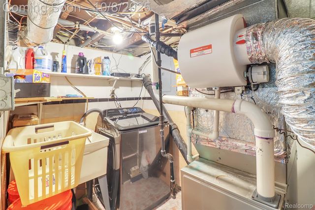 7656 Neckel Street, Dearborn, MI 48126