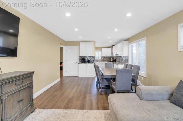 7656 Neckel Street, Dearborn, MI 48126