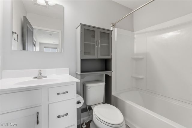 5626 Burlington Drive, Chippewa Lake, OH 44215