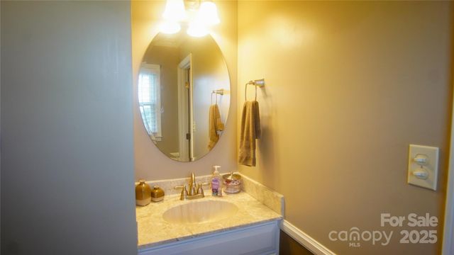 112 White Plains Drive, Kings Mountain, NC 28086