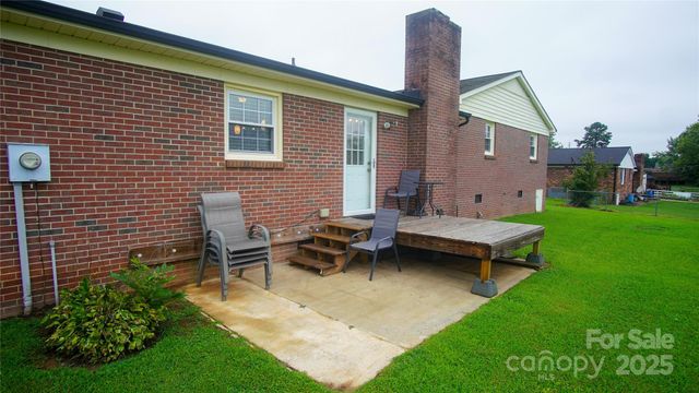 112 White Plains Drive, Kings Mountain, NC 28086