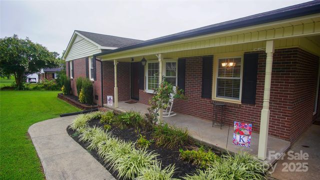 112 White Plains Drive, Kings Mountain, NC 28086