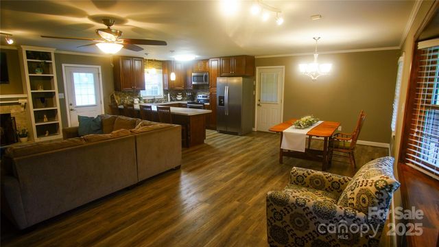 112 White Plains Drive, Kings Mountain, NC 28086