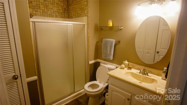 112 White Plains Drive, Kings Mountain, NC 28086