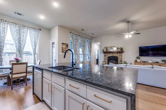 1249 Meridian, Forney, TX 75126