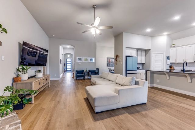 1249 Meridian, Forney, TX 75126