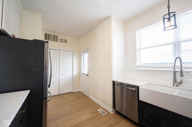 2410 Central Avenue, Indianapolis, IN 46205