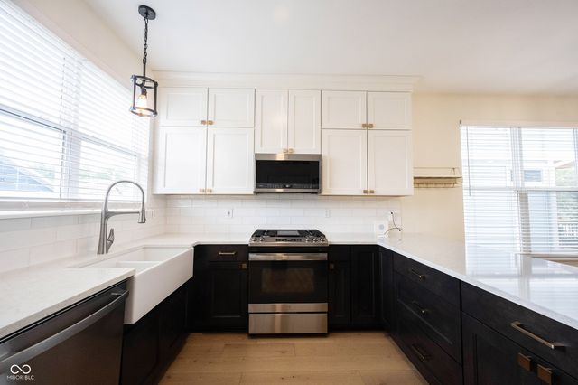 2410 Central Avenue, Indianapolis, IN 46205