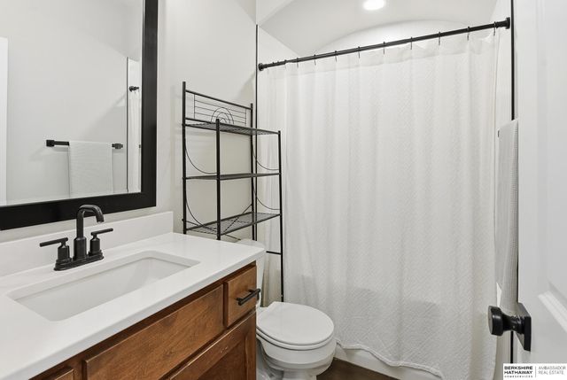 10211 S 191st Avenue, Omaha, NE 68136