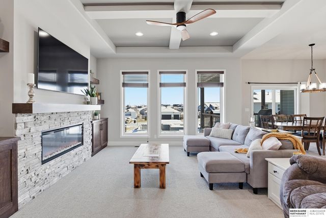 10211 S 191st Avenue, Omaha, NE 68136