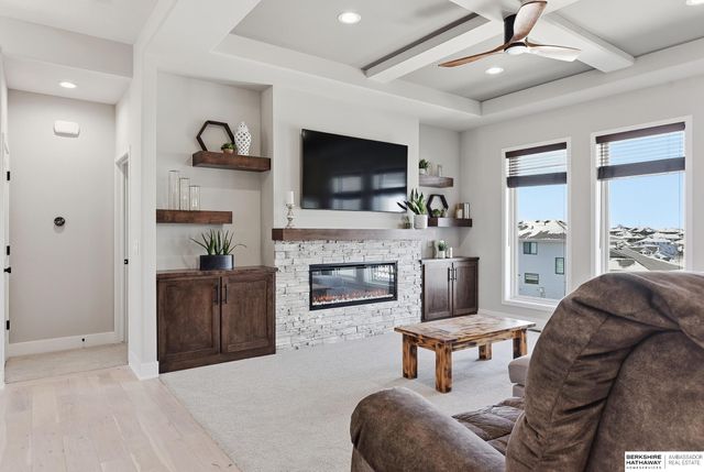 10211 S 191st Avenue, Omaha, NE 68136