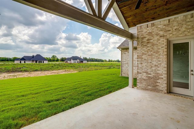 131 Aria Drive, Waxahachie, TX 75165