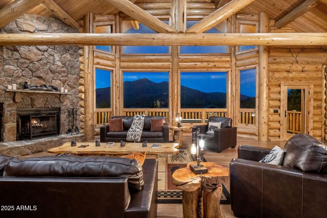 6645 W LEONARD Lane, Flagstaff, AZ 86001