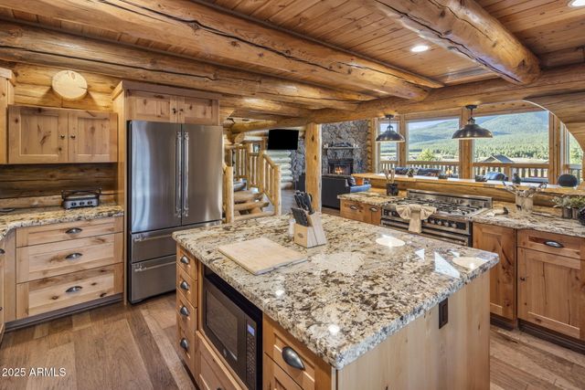 6645 W LEONARD Lane, Flagstaff, AZ 86001