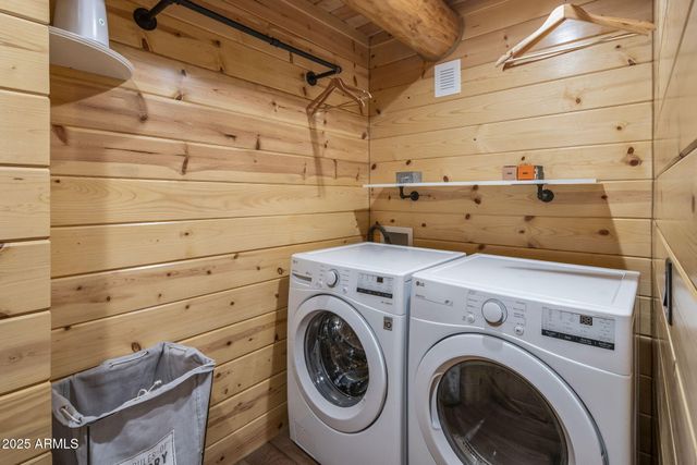 6645 W LEONARD Lane, Flagstaff, AZ 86001