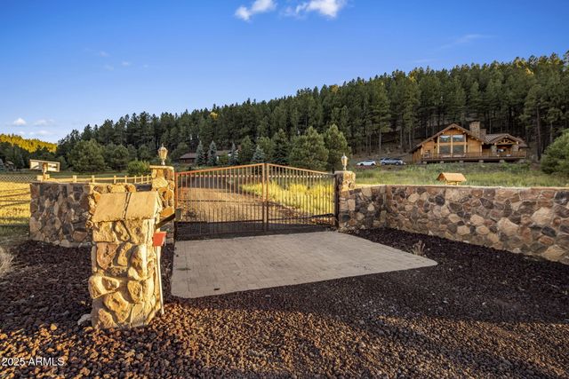 6645 W LEONARD Lane, Flagstaff, AZ 86001