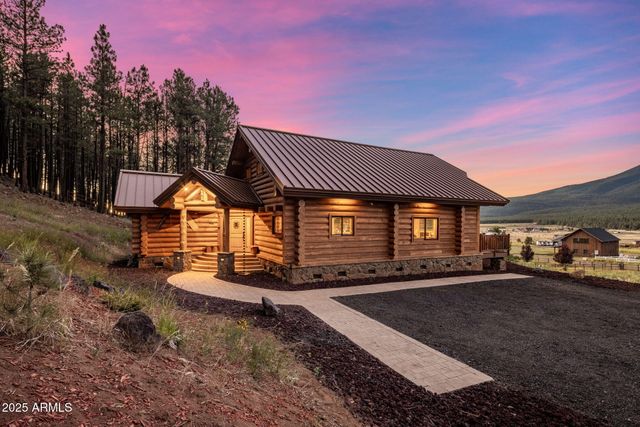 6645 W LEONARD Lane, Flagstaff, AZ 86001