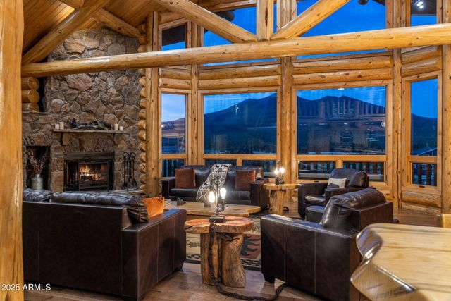 6645 W LEONARD Lane, Flagstaff, AZ 86001