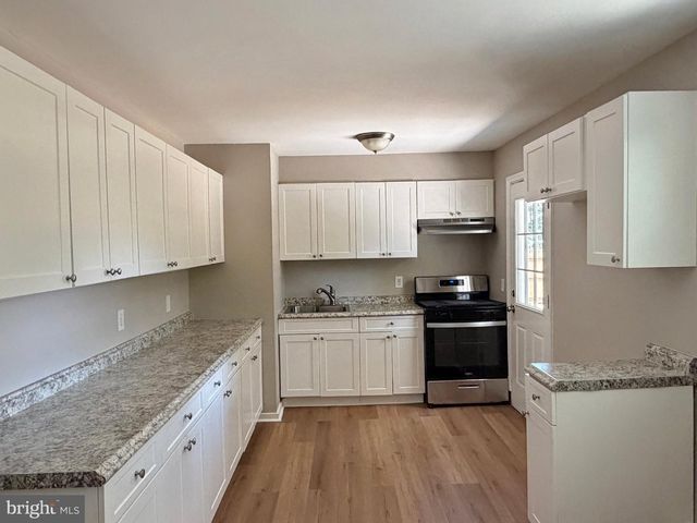 253 SHORE BLVD, Bayville, NJ 08721