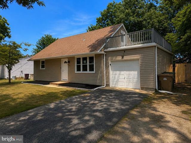 253 SHORE BLVD, Bayville, NJ 08721