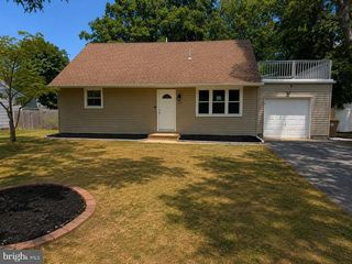 253 SHORE BLVD, Bayville, NJ 08721