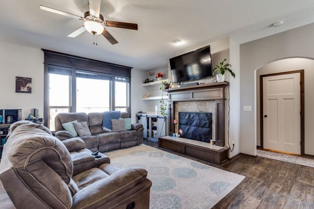 2004 E Teak Ct, Andover, KS 67002